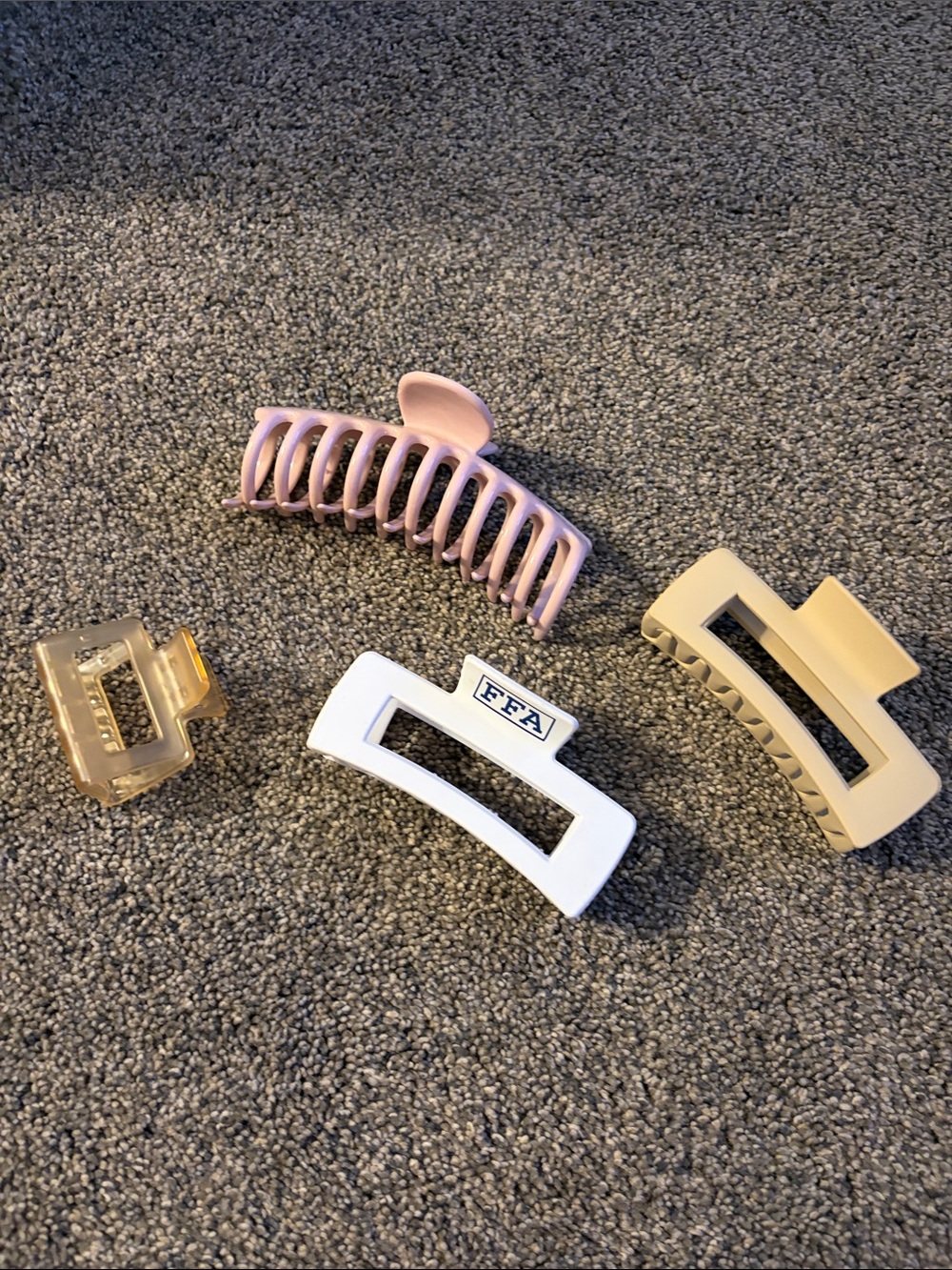 Set of 5 Neutral Hair Claw Clips - Pink, White, Beige, Clear